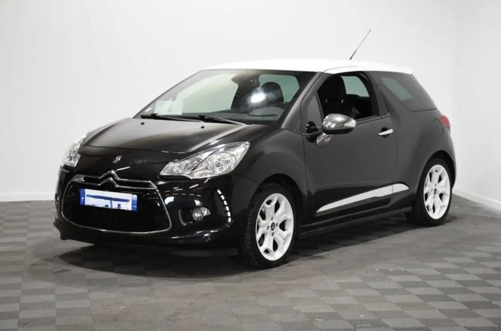 Citroen DS3 THP 155 Sport Chic - 1
