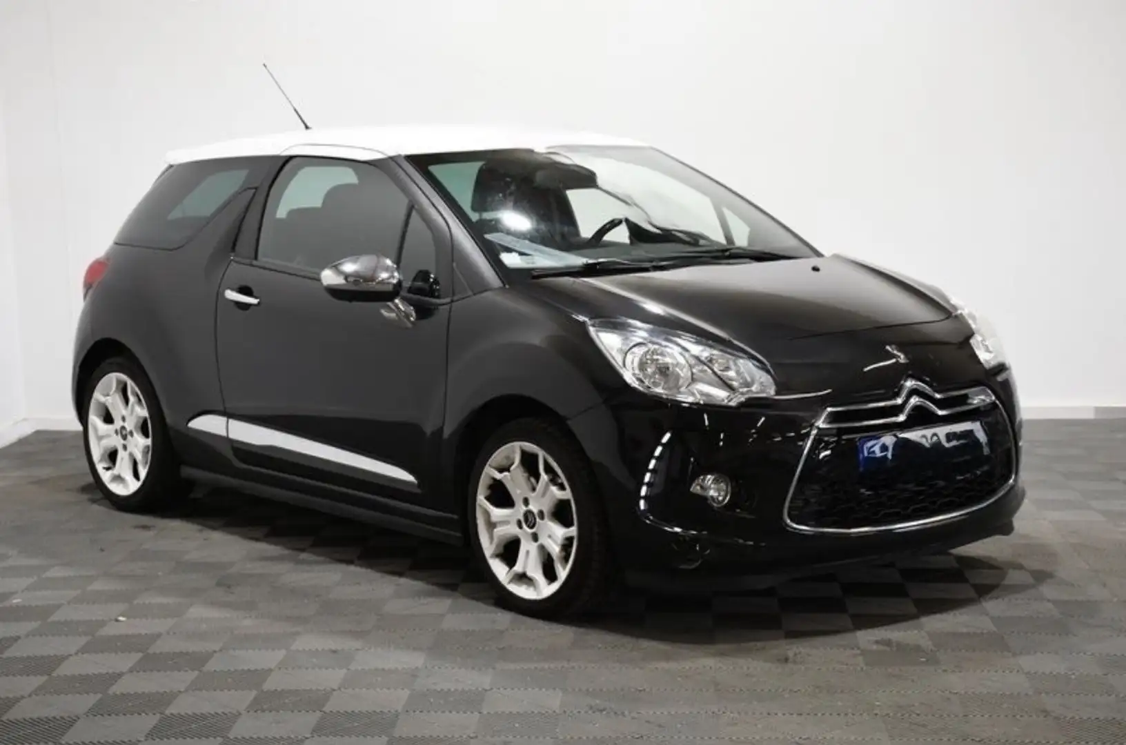 Citroen DS3 THP 155 Sport Chic - 2