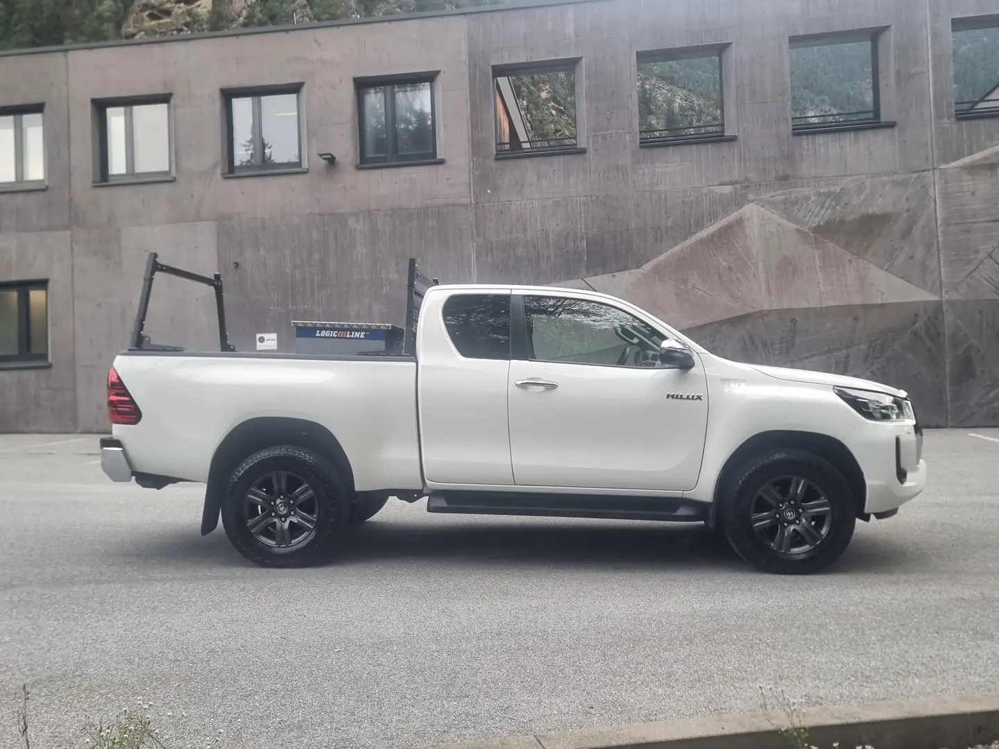 Toyota Hilux Hilux X-tra Cab Active 4WD 2,4 D-4D Blanc - 2