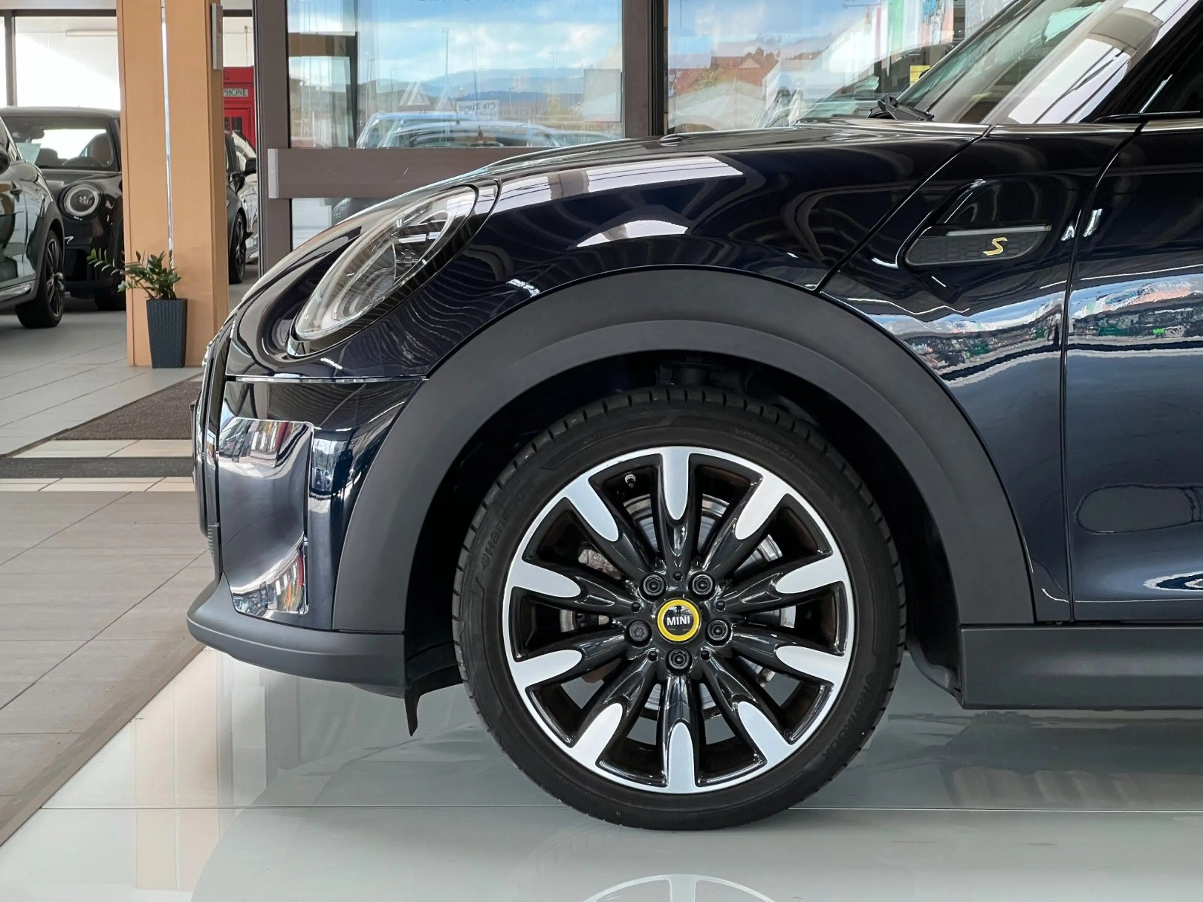 MINI Cooper SE Yours Trim LED NAVI LenkrHeiz Leder — photo 3