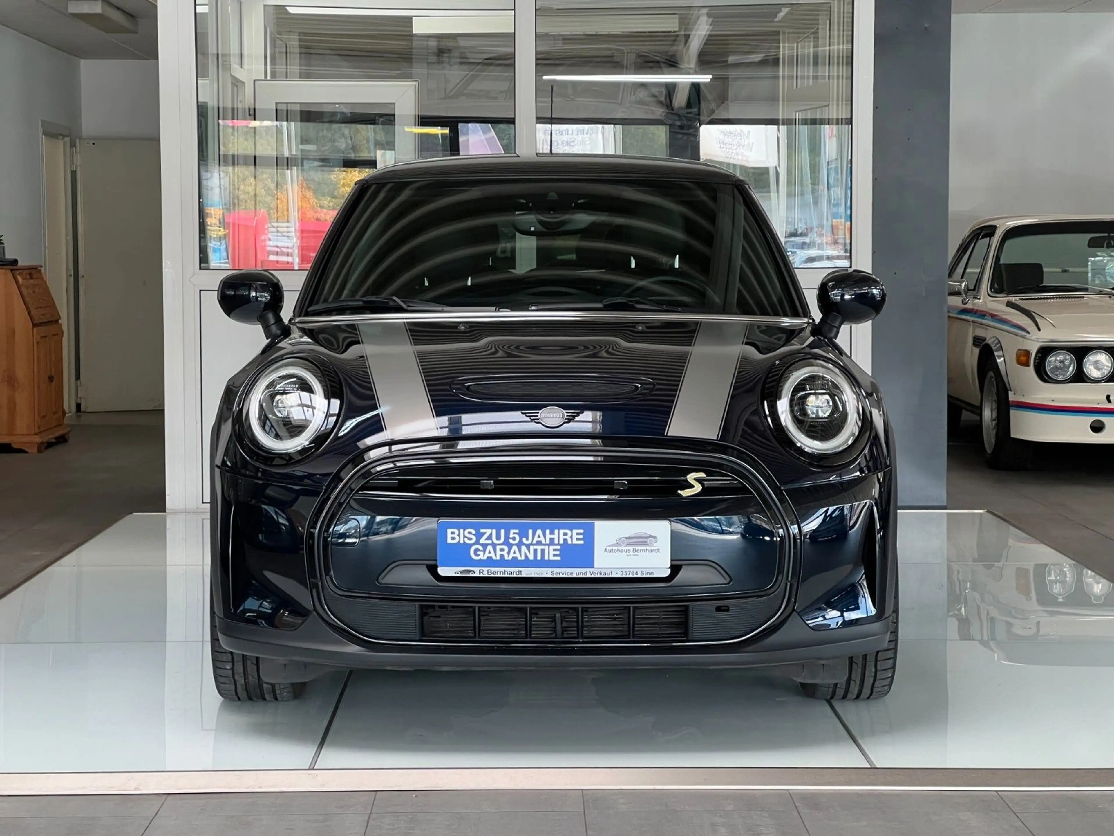 MINI Cooper SE Yours Trim LED NAVI LenkrHeiz Leder — photo 2