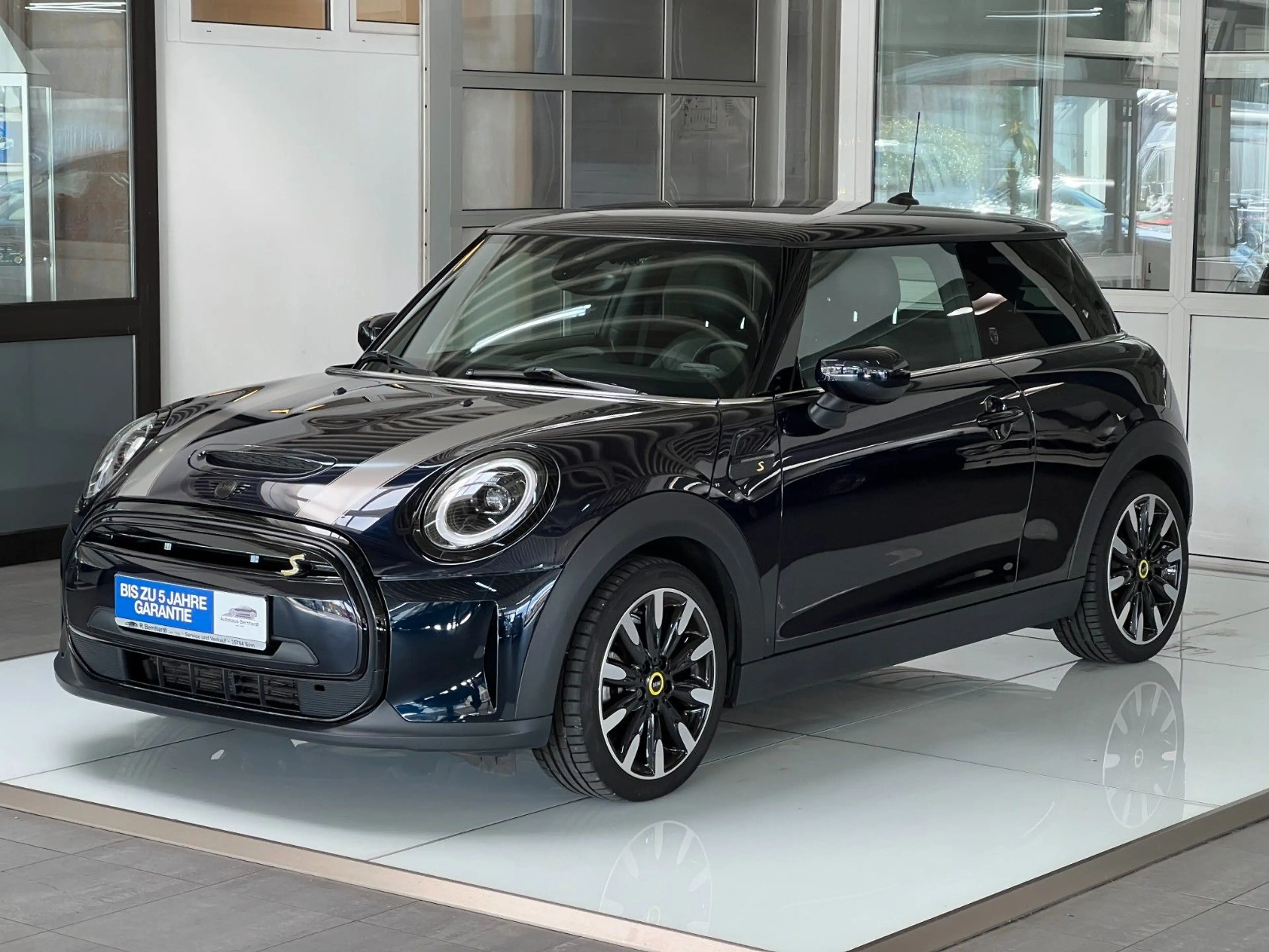 MINI Cooper SE Yours Trim LED NAVI LenkrHeiz Leder — photo 6