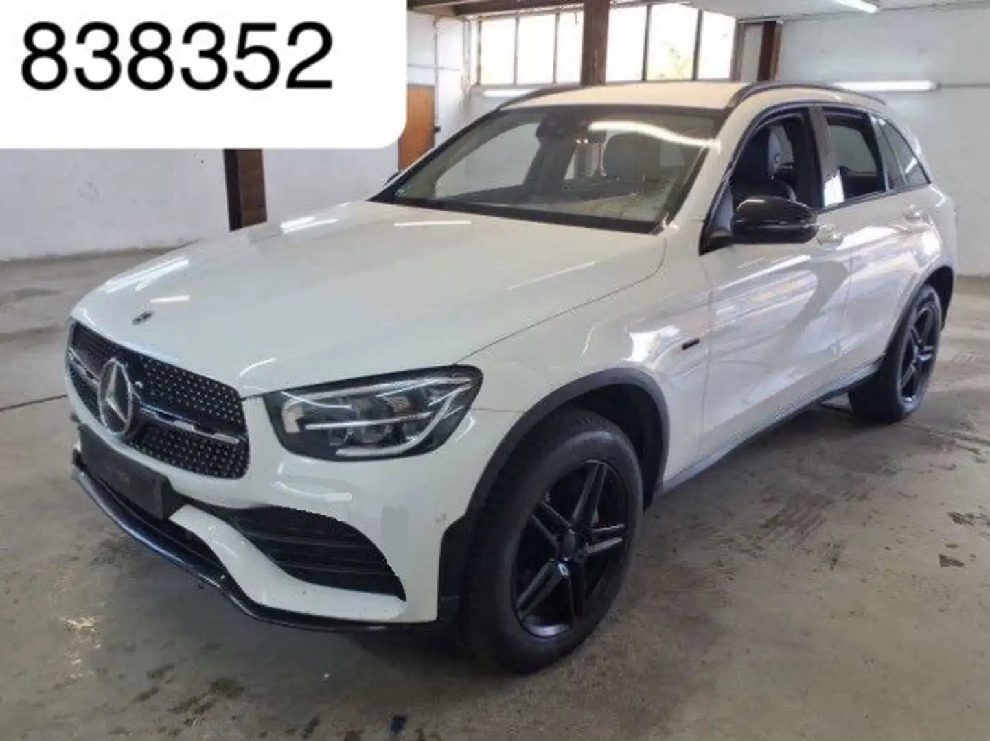 Mercedes-Benz GLC 300 e 4M 2x AMG Line LED 19"Kam Nav+VirtCockp Weiß - 1