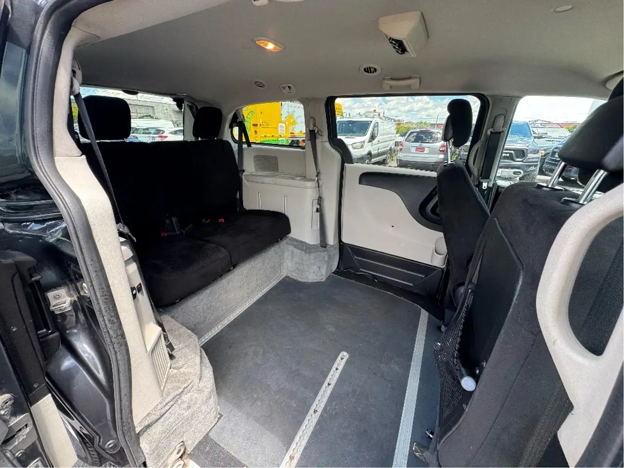 Dodge Grand Caravan fotografie Dodge Grand Caravan