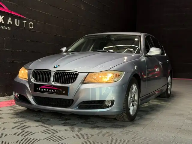 BMW 218 SERIE E90 LCI 325i 218 ch Confort A