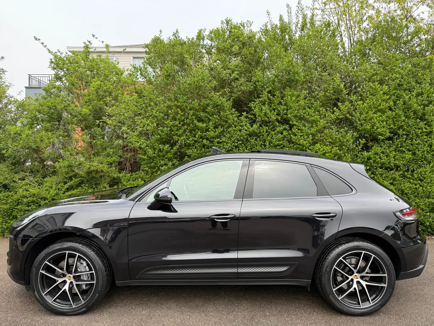 Porsche Macan 2.0 Turbo PDK+NAVI+CAMERA+TOIT OUVR+CUIR+EURO 6D Noir - 2
