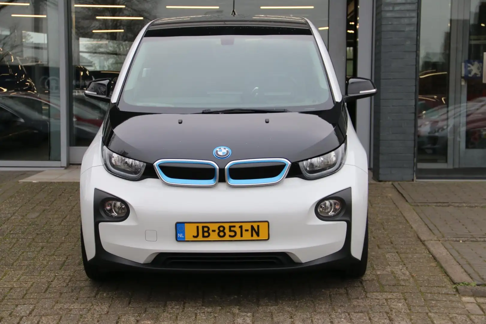 BMW i3 Basis Comfort Advance 22 kWh Bílá - 2