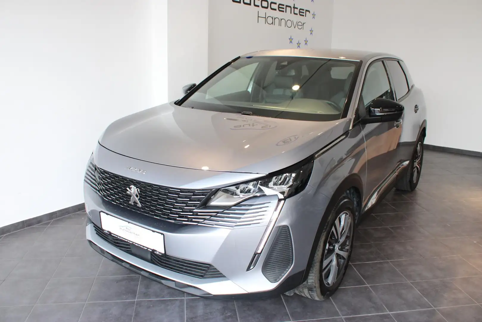Peugeot 3008 Hybrid 136 Allure Pack, eDCS6, NAVI,KAMERA Grau - 2