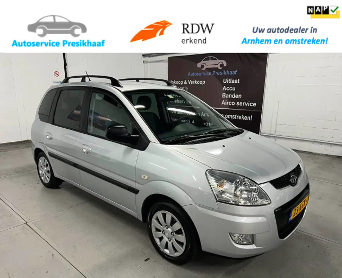 Hyundai Matrix 1.6i Dynamic AIRCO / NAP / TREKHAAK Gris - 1