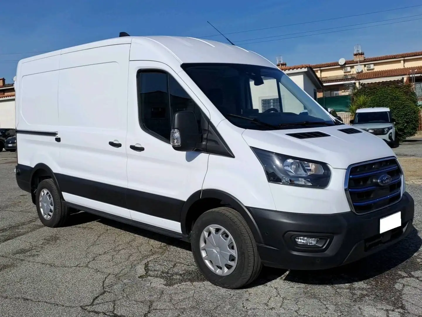Ford E-Transit Van 350 L2H2 Trend 184CV Batt. 68KWh Auton. 317Km Bianco - 2