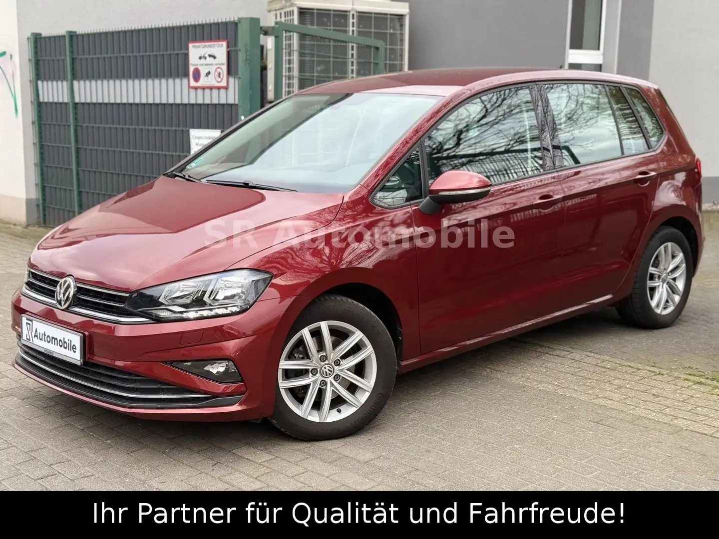 Volkswagen Golf Sportsvan Golf VII 1.6 TDI Sportsvan AHK*KLIMA*SHZ*TEMP.* Rouge - 1