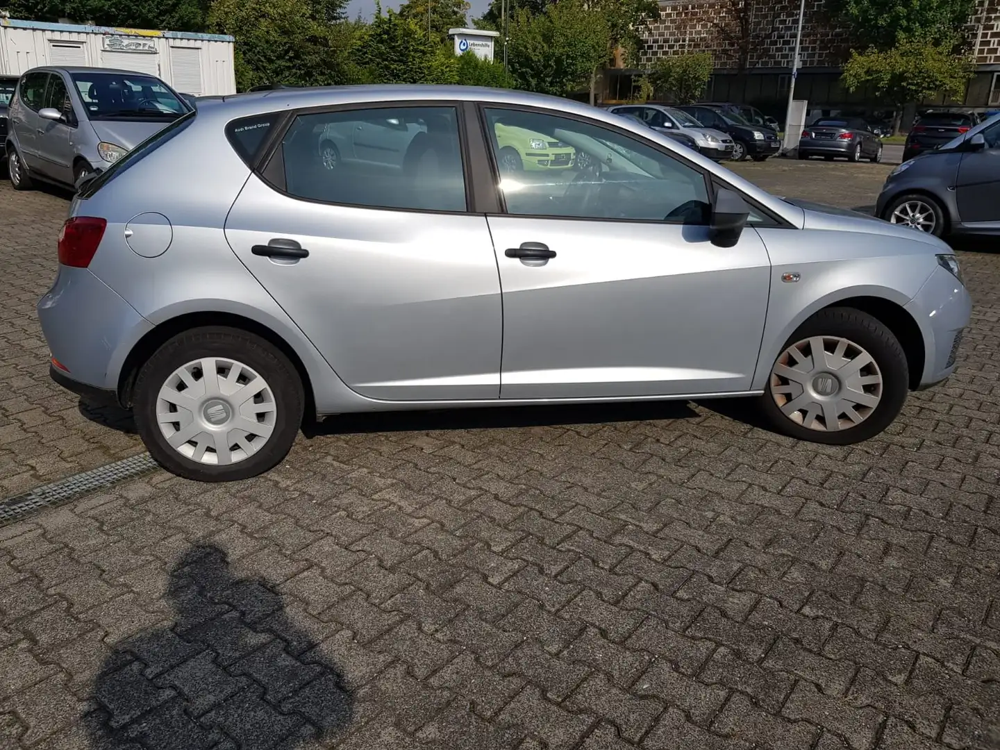 SEAT Ibiza Reference / Original 12948 km gelaufen 1.Hand Grau - 2