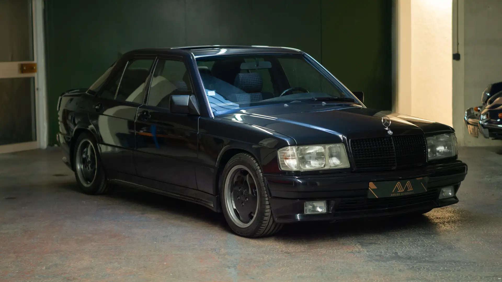 Mercedes-Benz 190 3.2 AMG - 1