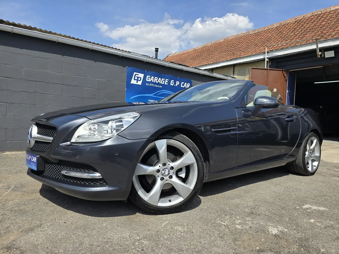 Mercedes-Benz SLK 200 | | XENON | NAVI | CUIR Gris - 1