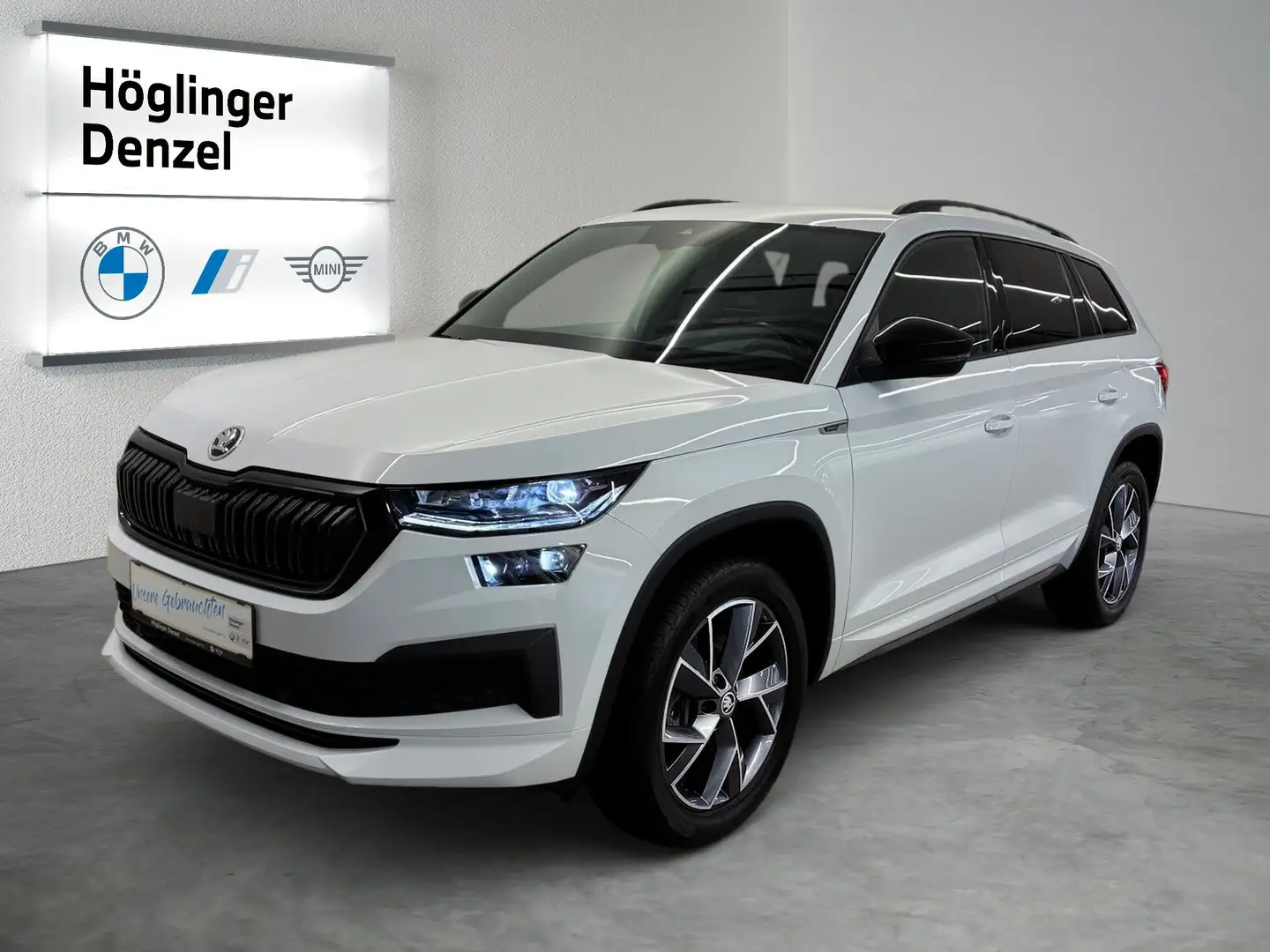 Skoda Kodiaq 2,0 TDI SCR Sportline DSG Weiß - 2