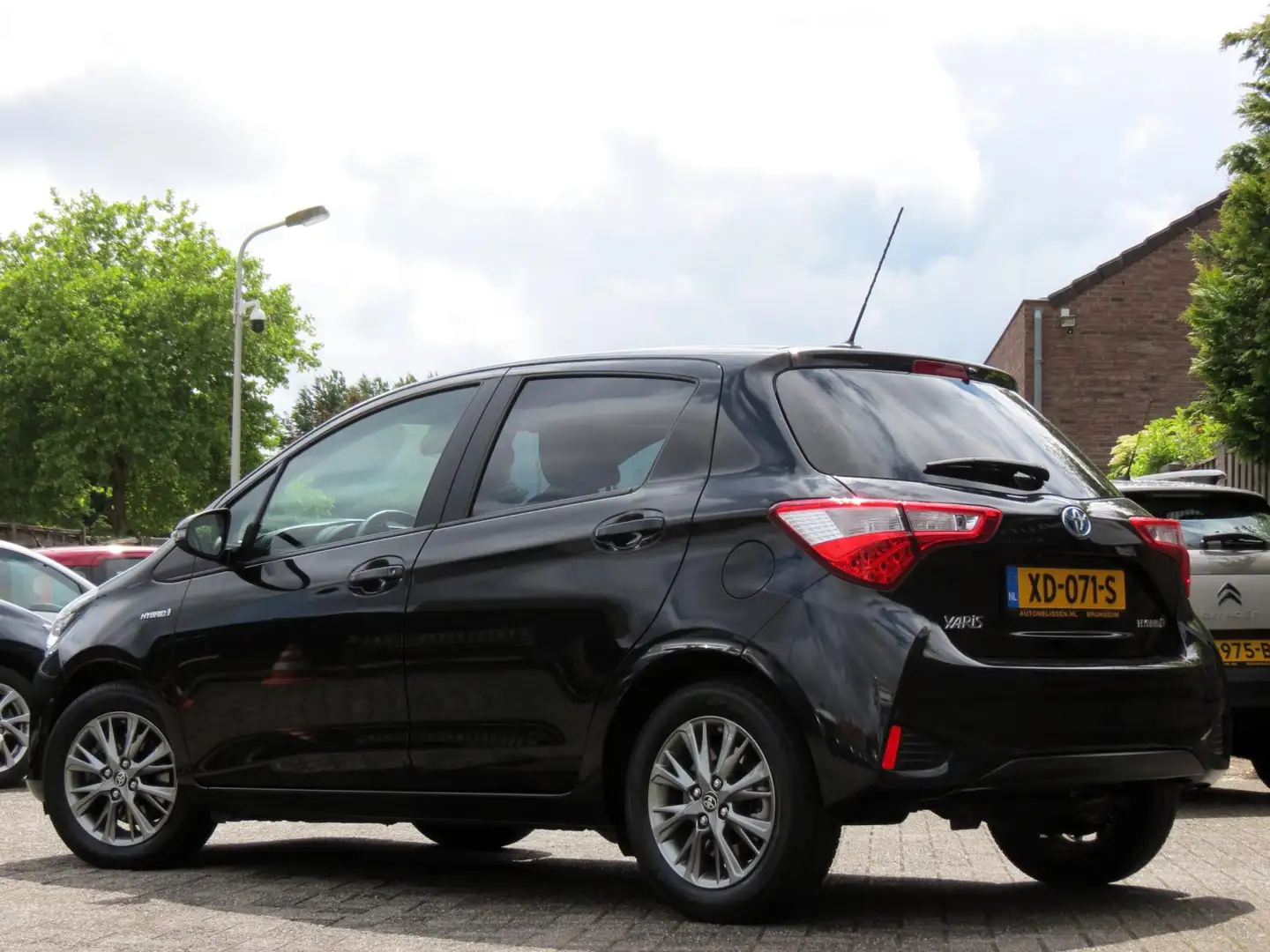 Toyota Yaris 1.5 Hybrid Dynamic | NAVI | ACHTERUITRIJCAMERA | K Negro - 2
