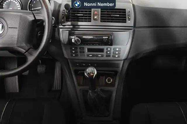 BMW X3 view 13