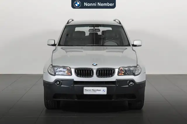 BMW X3 view 2