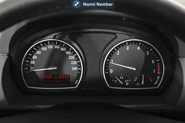 BMW X3 view 10