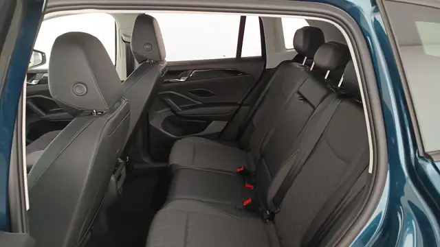 Volkswagen Tiguan view 11