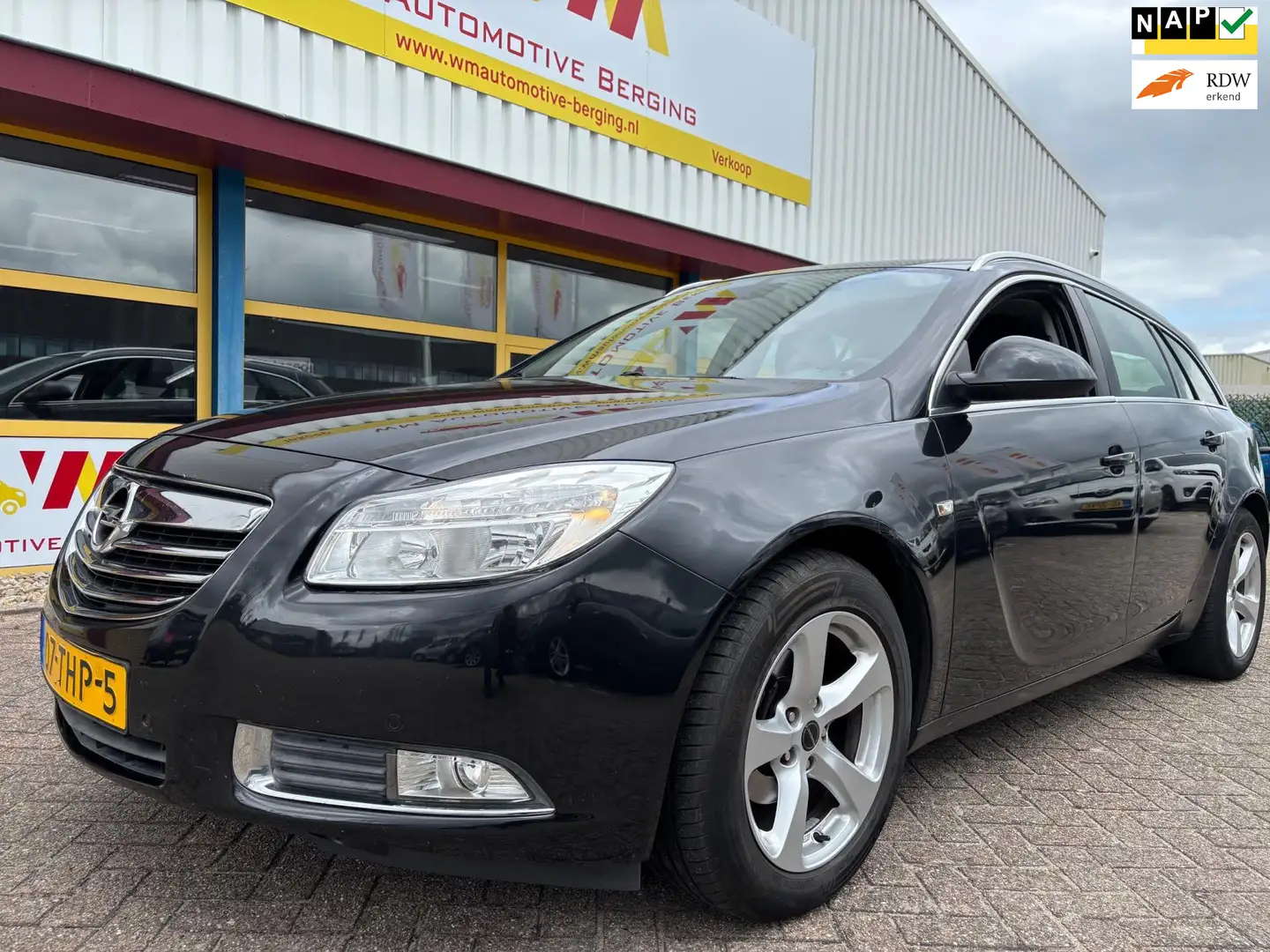 Opel Insignia Sports Tourer 1.4 Turbo EcoFLEX Business Edition Negro - 1