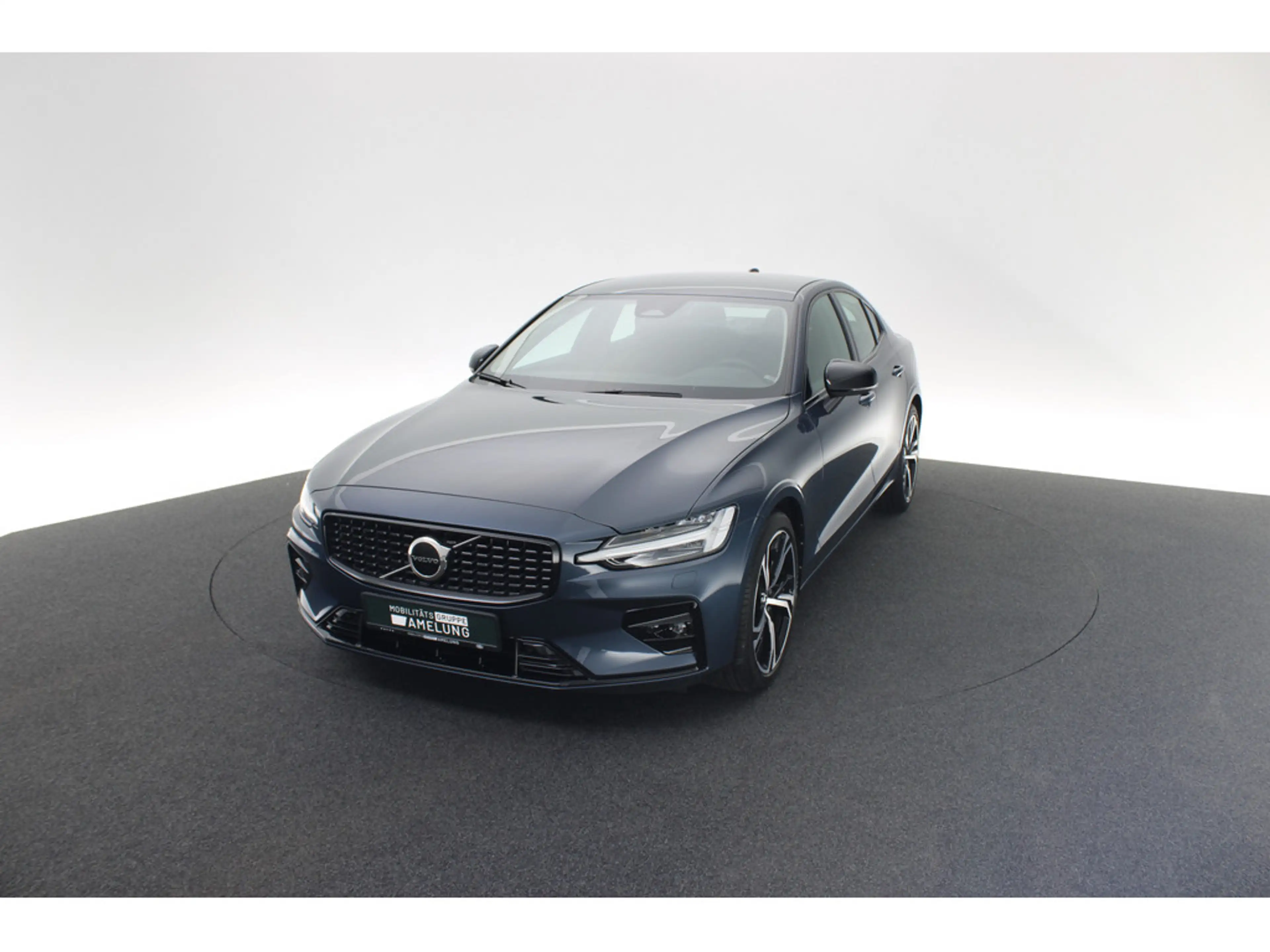Volvo S60 B4 Benzin Plus Dark aus 1.Hand H/K LED — photo 14