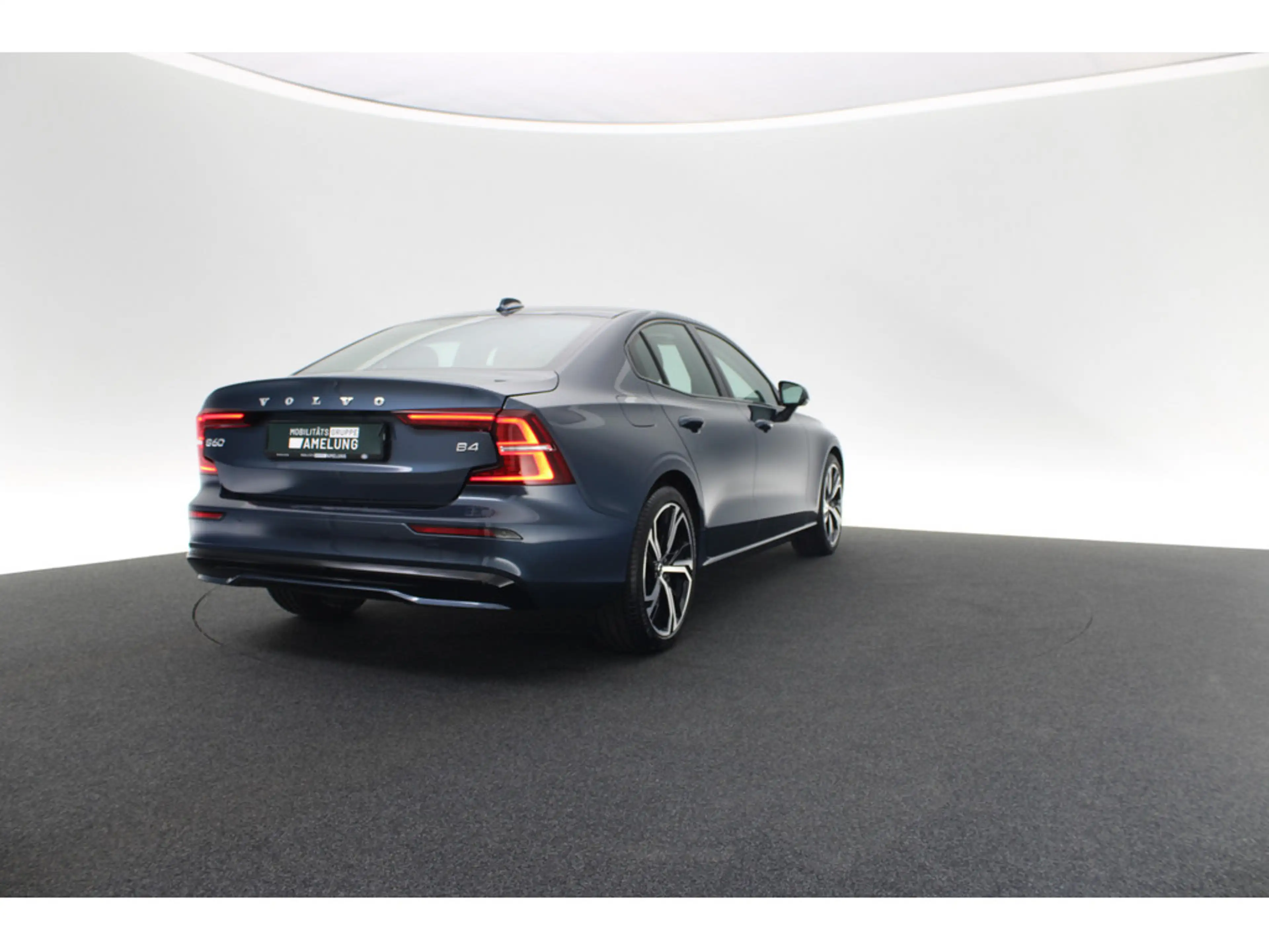 Volvo S60 B4 Benzin Plus Dark aus 1.Hand H/K LED — photo 7
