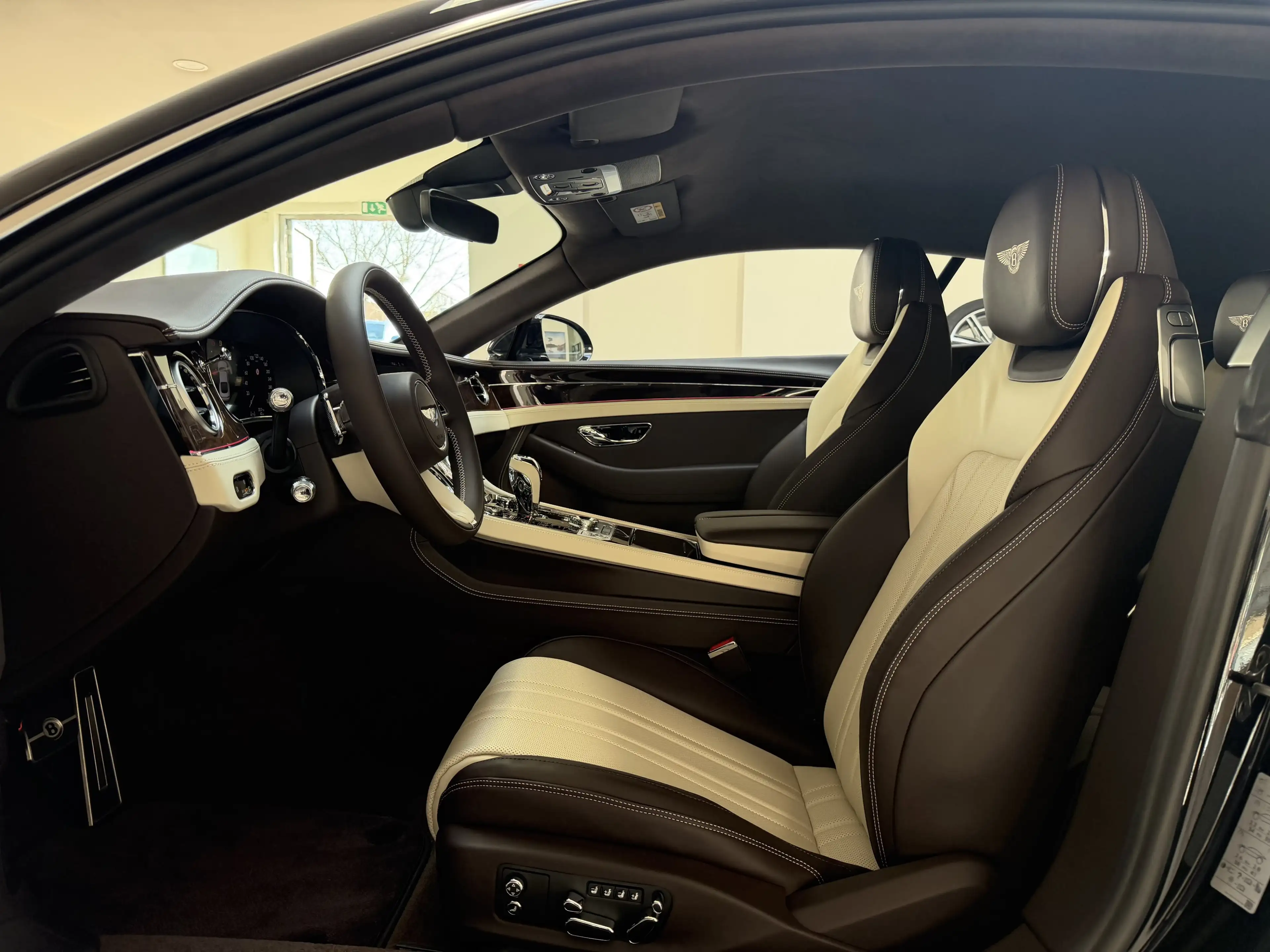 Bentley Continental GT *Rotating Disp*Touring*Front Seat* — photo 14