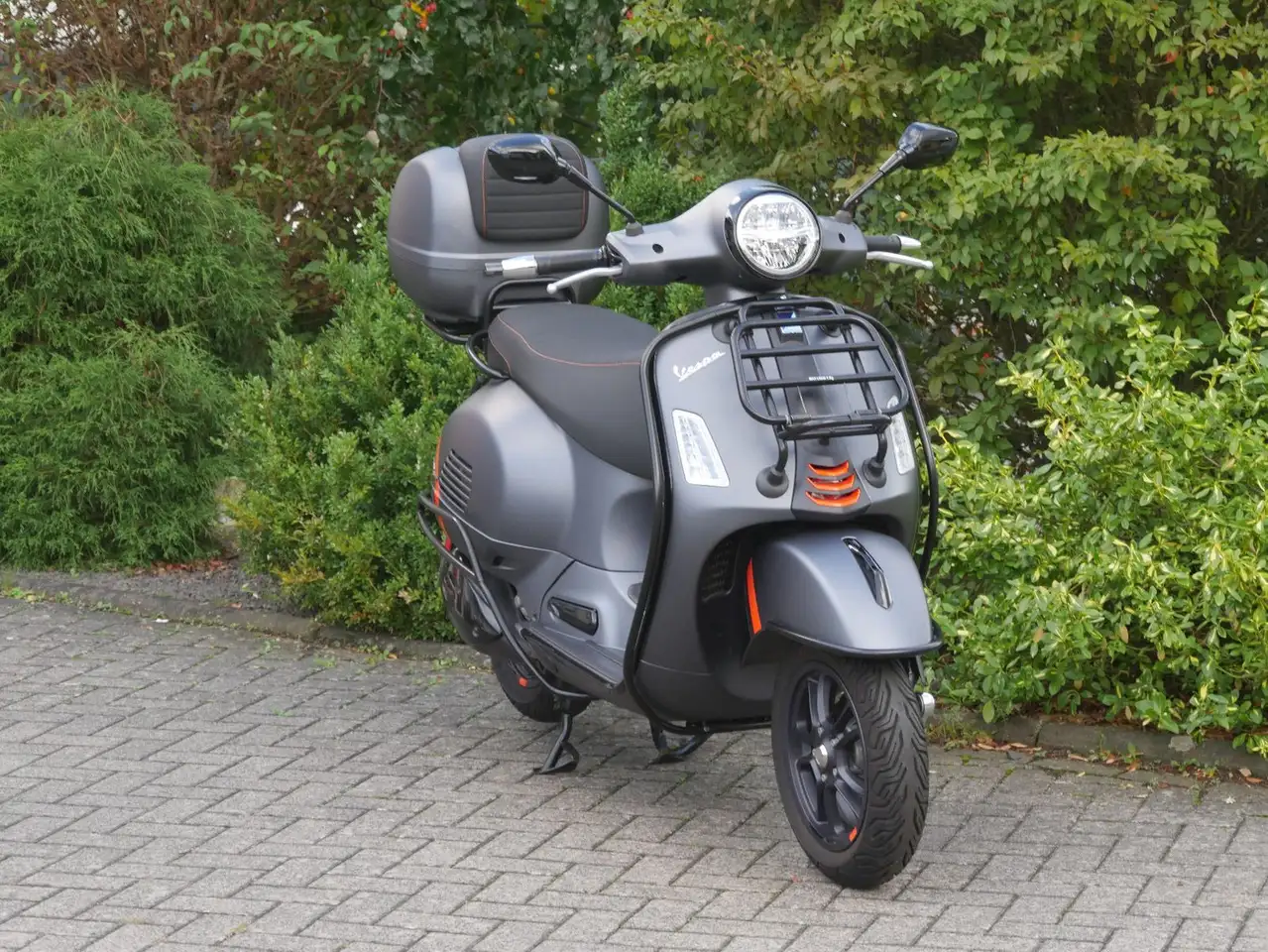 Vespa GTS 300
