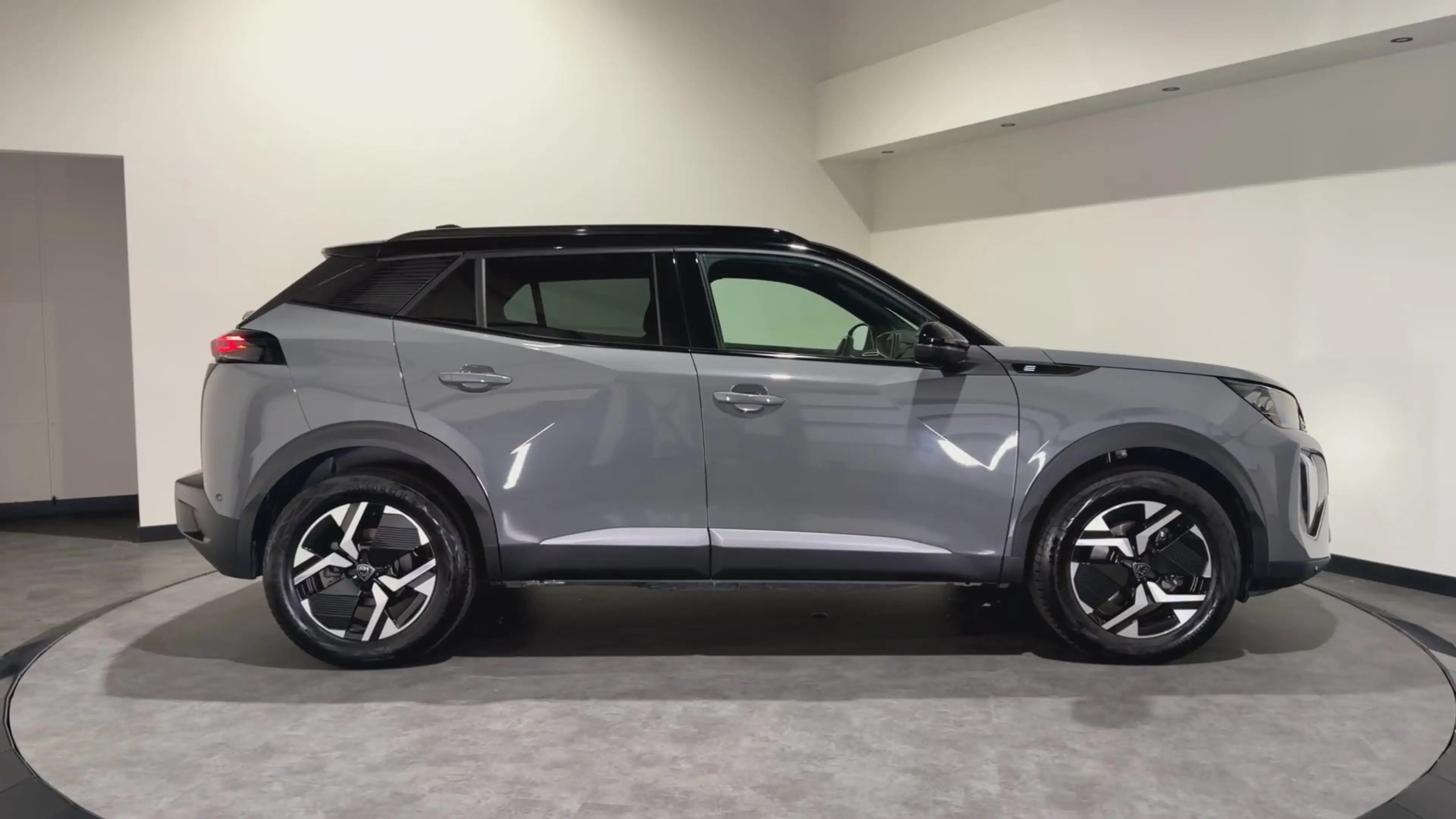 Peugeot e-2008 EV GT 50 kWh | ACC met stop&go | Panorama schuif/k — photo 2
