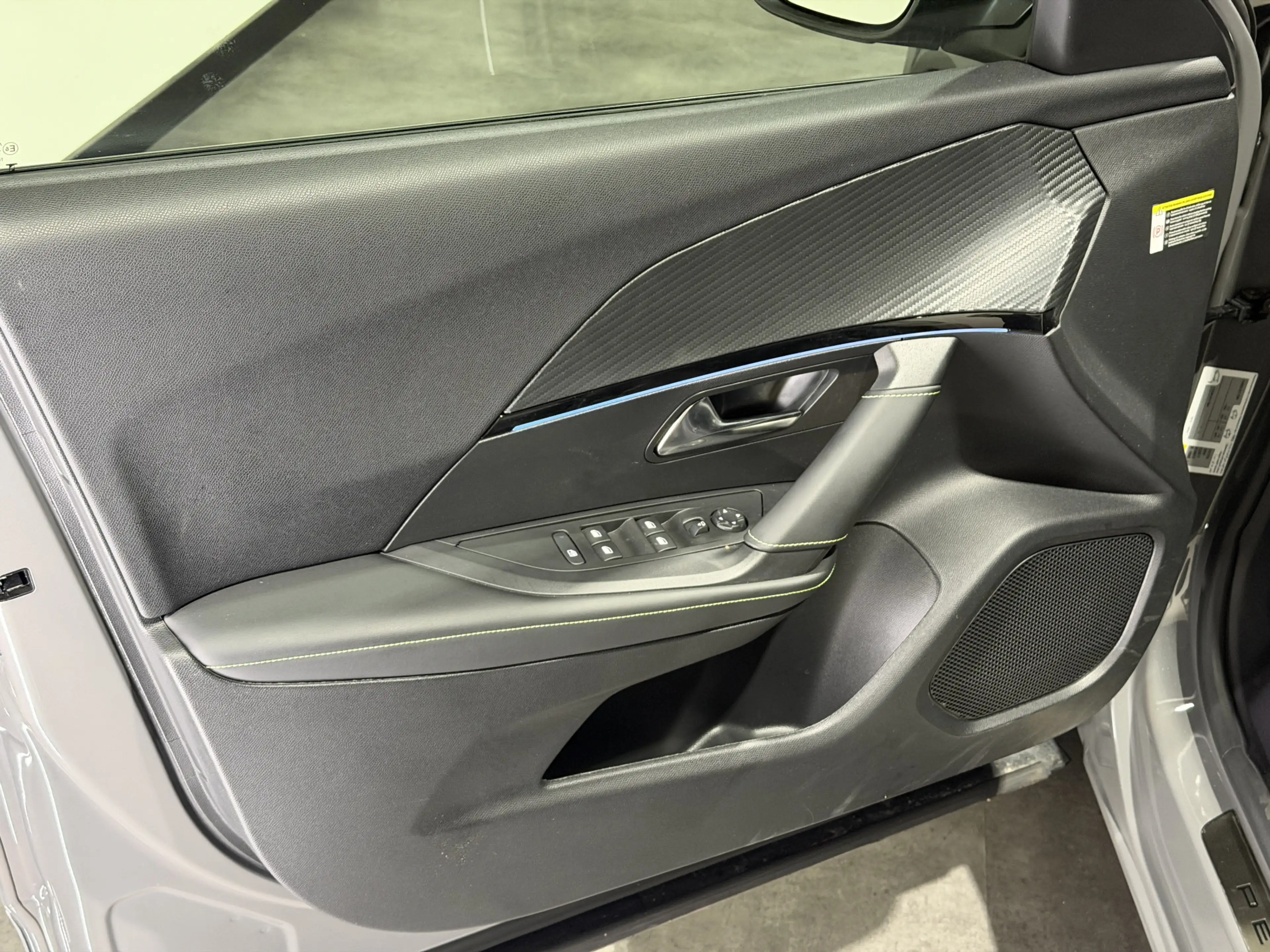 Peugeot e-2008 EV GT 50 kWh | ACC met stop&go | Panorama schuif/k — photo 12