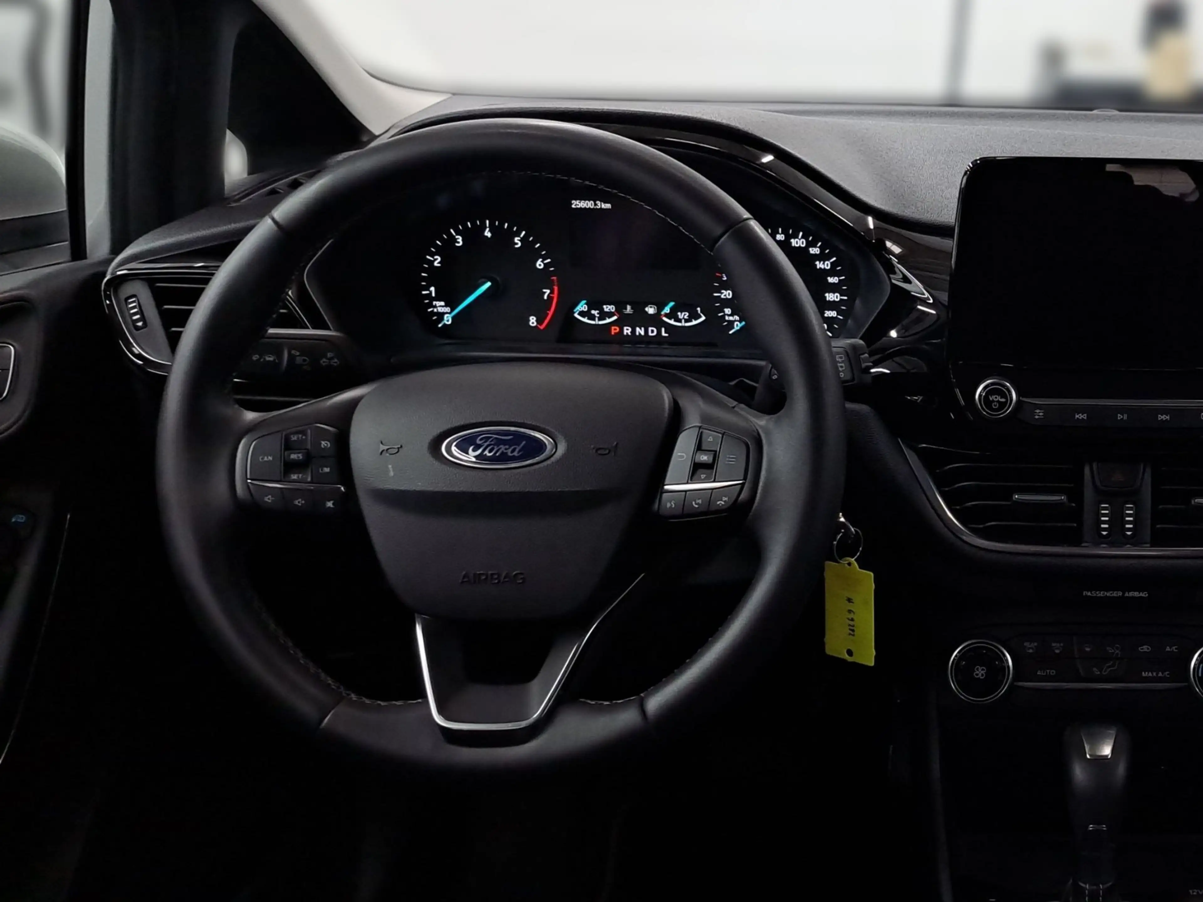 Ford Fiesta Titanium LED NAVI ALU TEMP. Aut. — photo 10