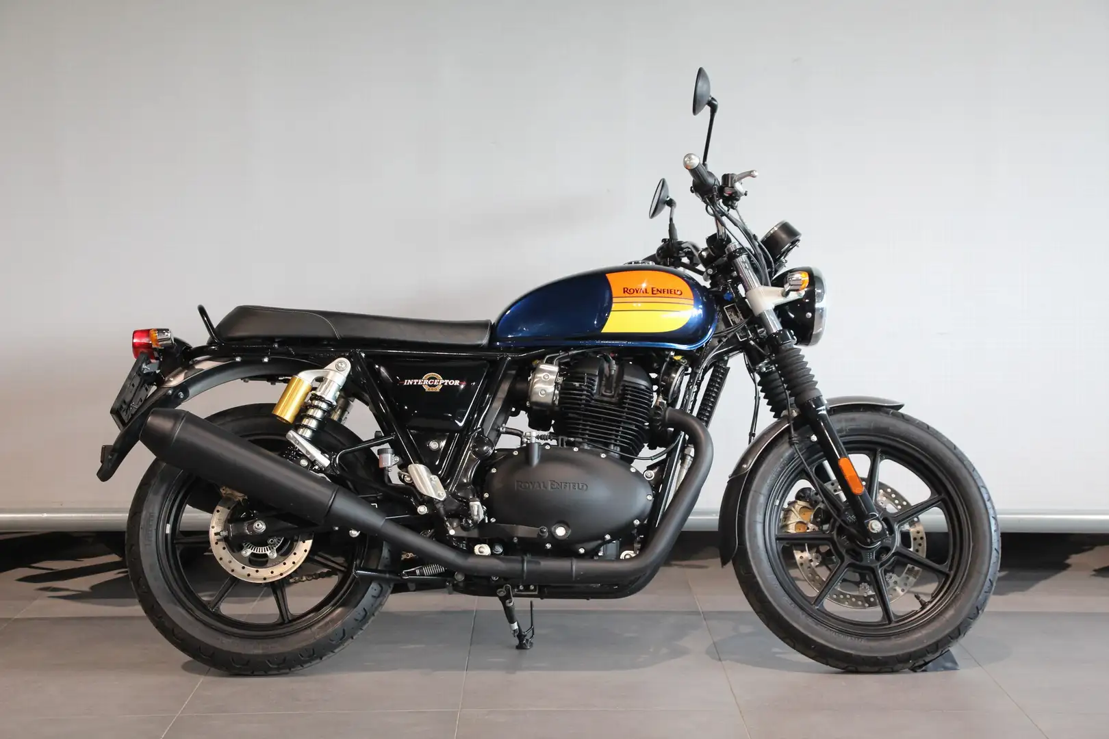 Royal Enfield Interceptor 650 Albastru - 1