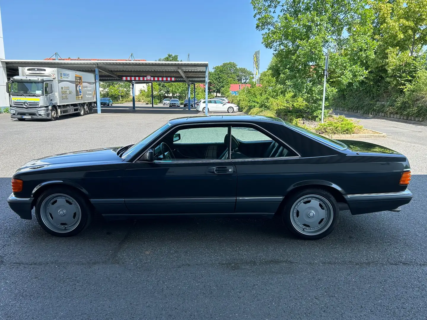 Mercedes-Benz 560 560 SEC H-ZULASSUNG crna - 2