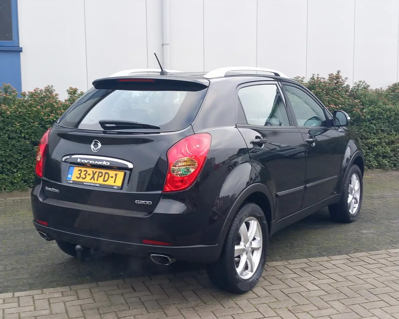 SsangYong Korando 2.0 145pk 2WD Quartz Trekhaak Zwart - 2