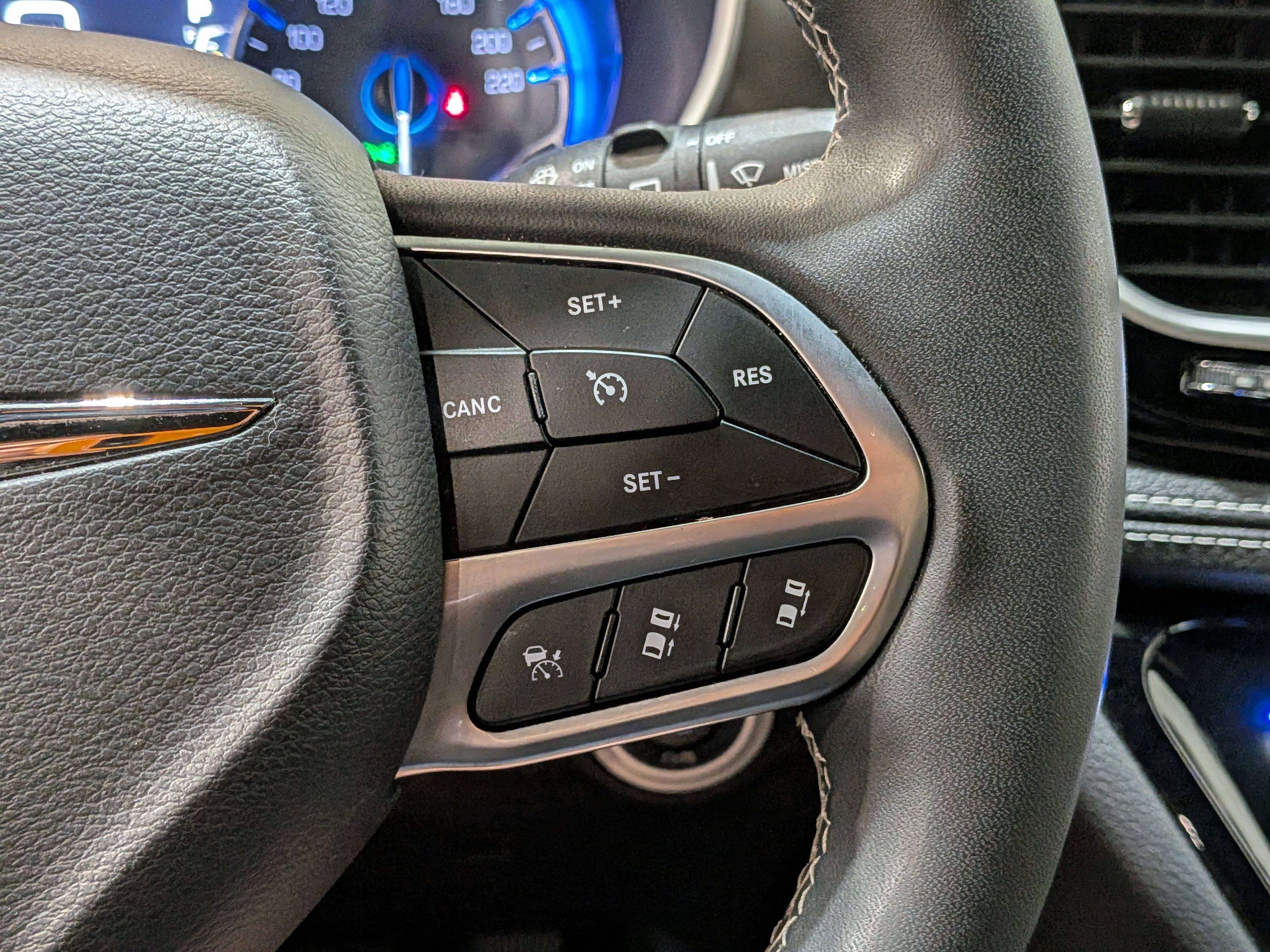 Chrysler Pacifica 2025