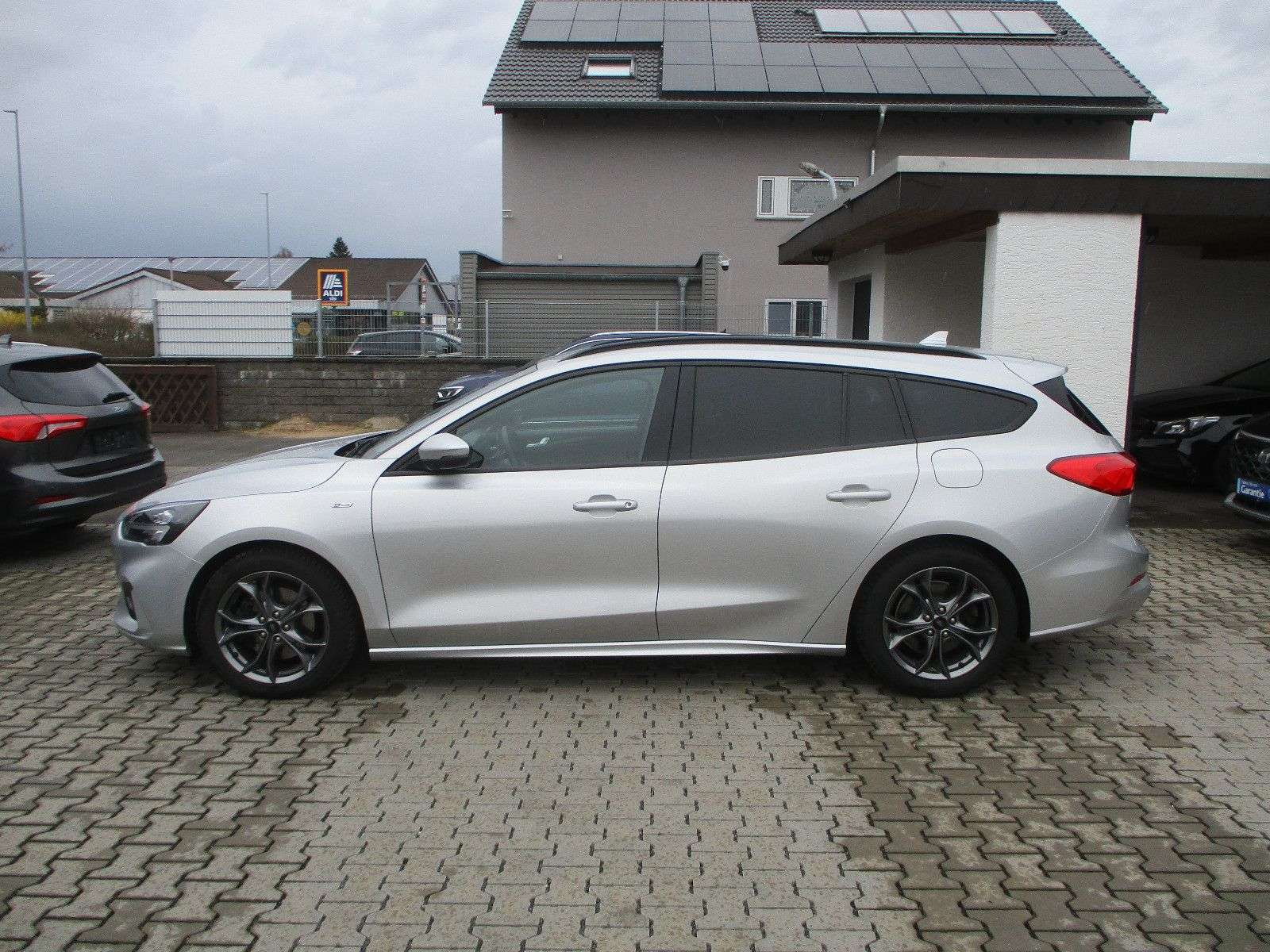 Second hand Ford Focus 1.0
