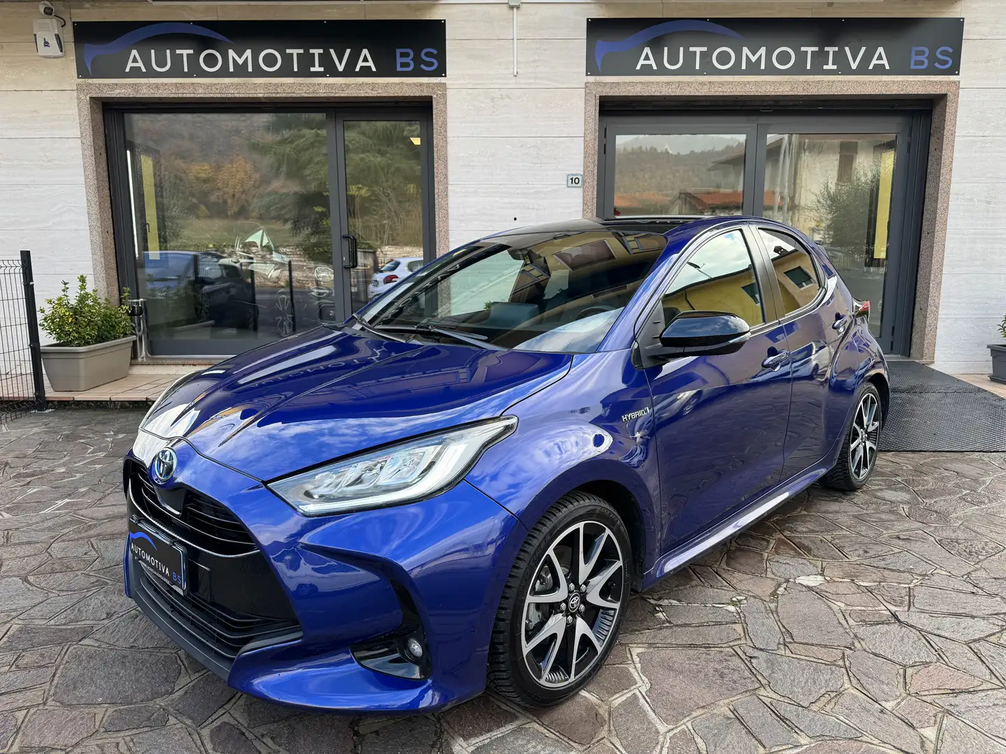 Toyota Yaris Yaris IV 2020 1.5h Lounge PREZZO REALE Blu/Azzurro - 1