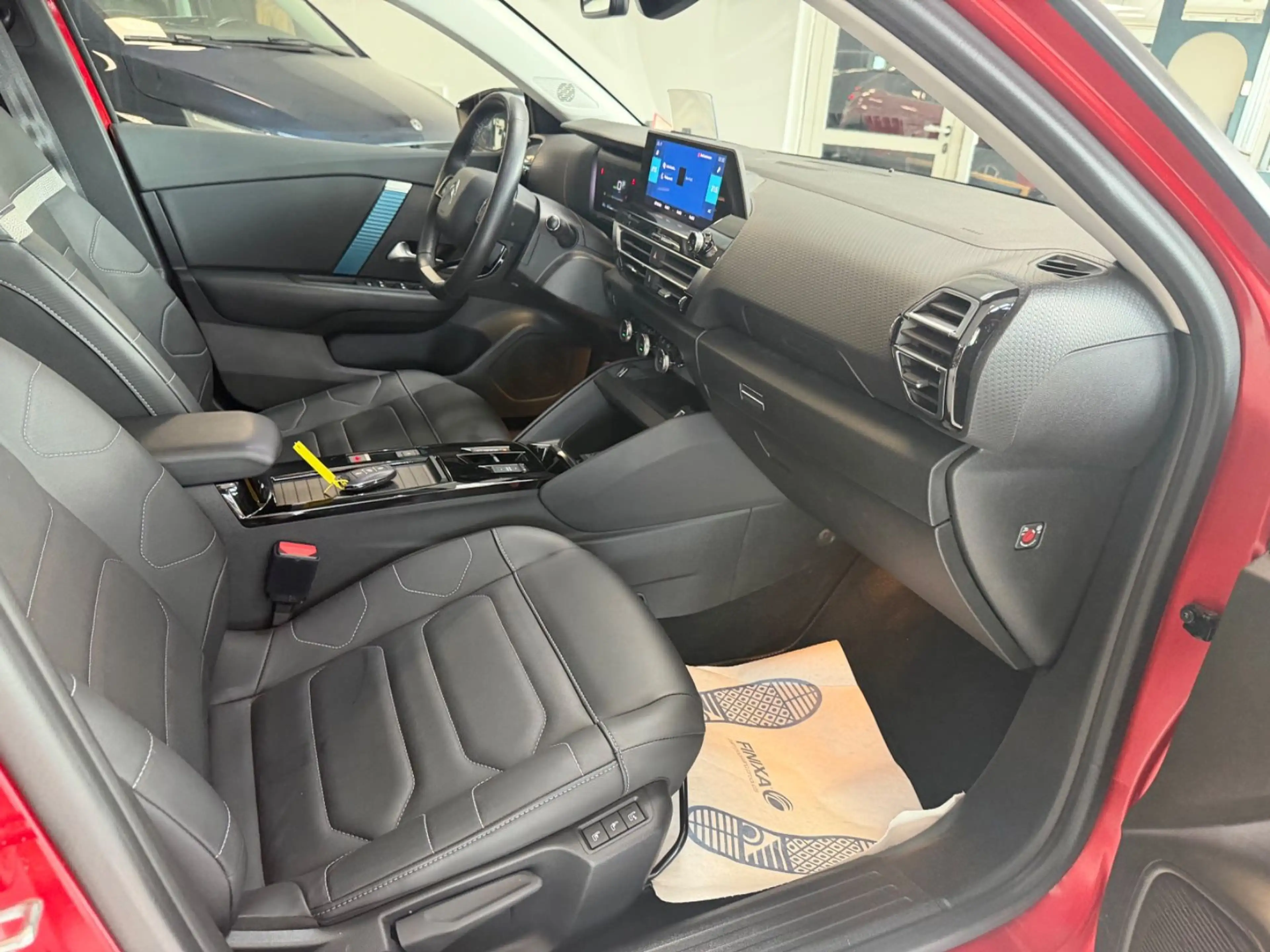 Citroen C4 Shine HUD 360 PANO LEDER WÄRMEPUMPE I 97,9% — photo 17