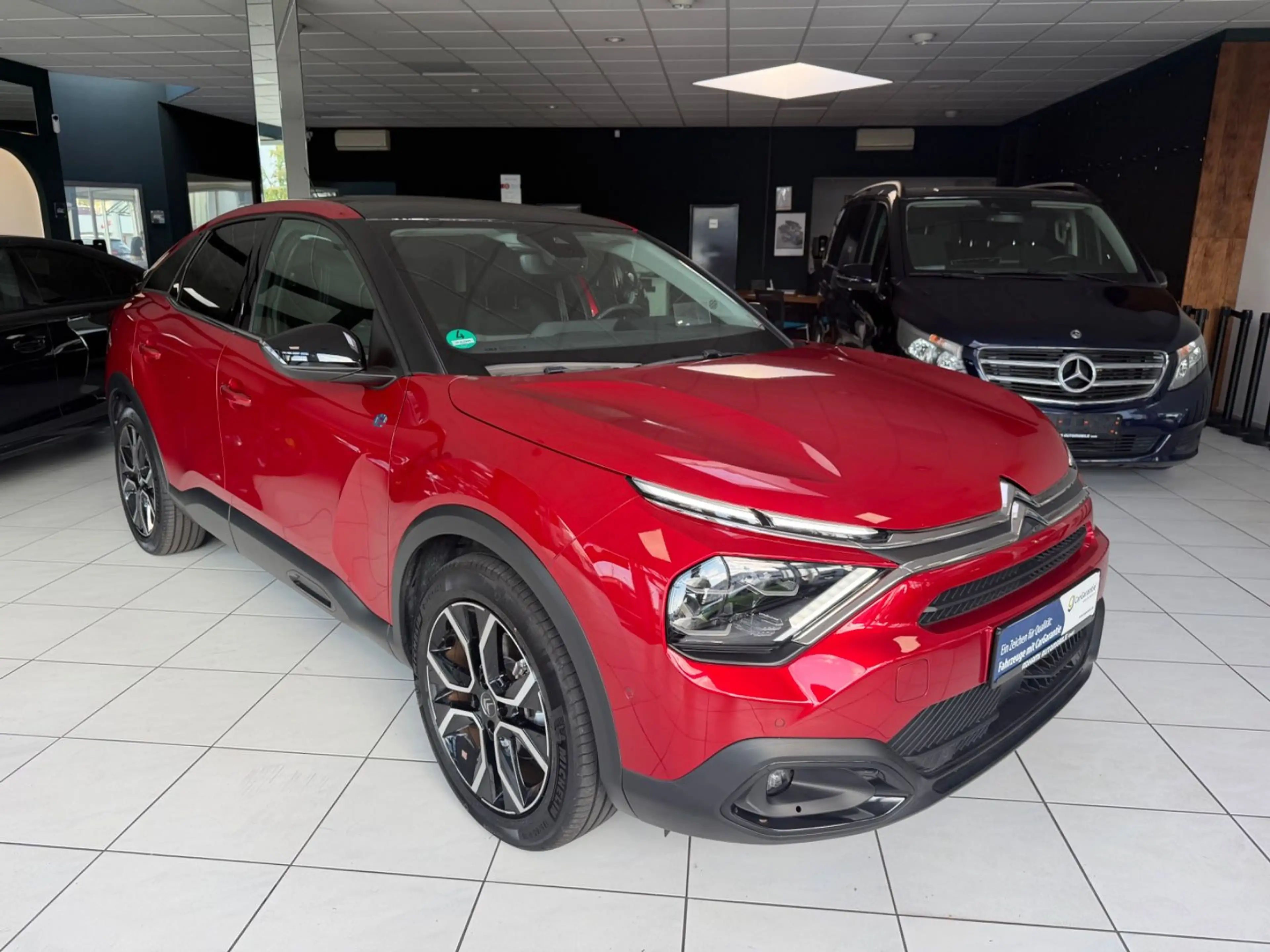 Citroen C4 Shine HUD 360 PANO LEDER WÄRMEPUMPE I 97,9% — photo 3