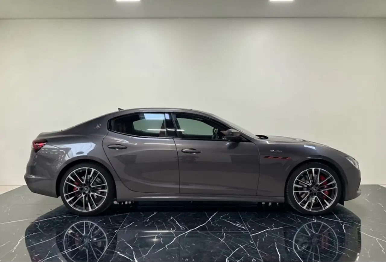 Maserati Ghibli 2021