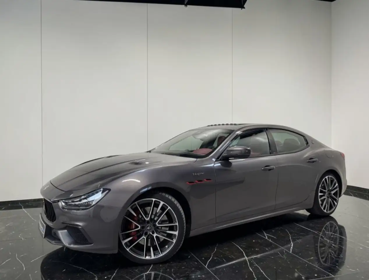 Maserati Ghibli 2021 — фото 6