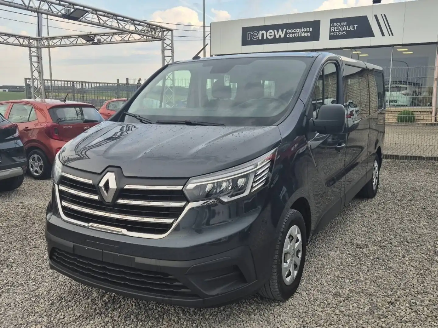 RENAULT Trafic