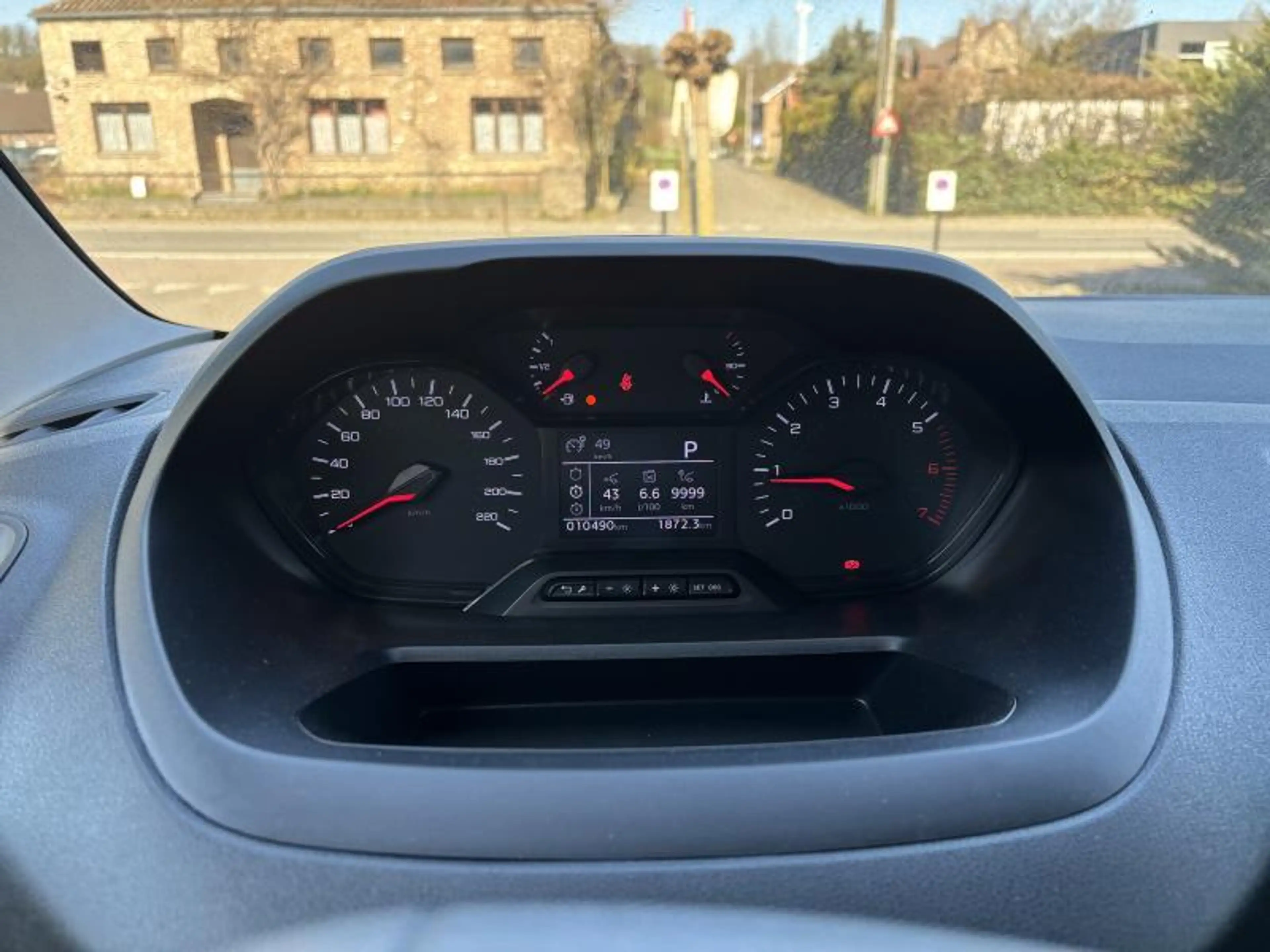 Peugeot Partner STANDARD LIGHT — photo 11