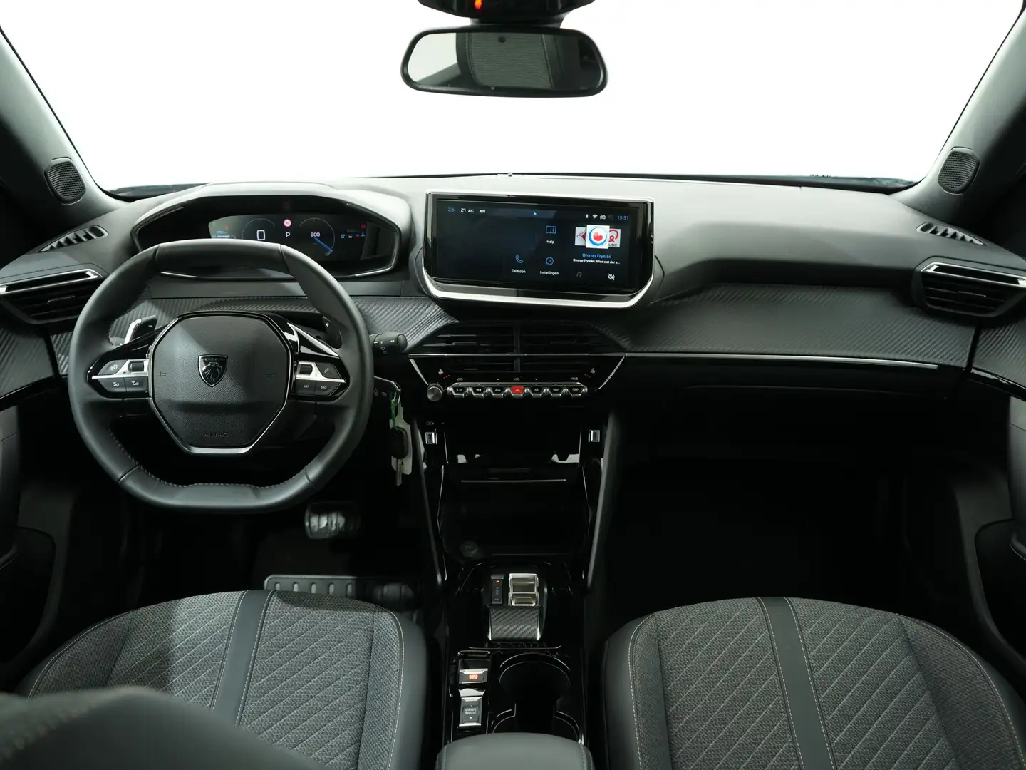 Peugeot e-2008 EV ALLURE 136PK 50KWH 3-FASE | Navi | 360 camera | Grigio - 2