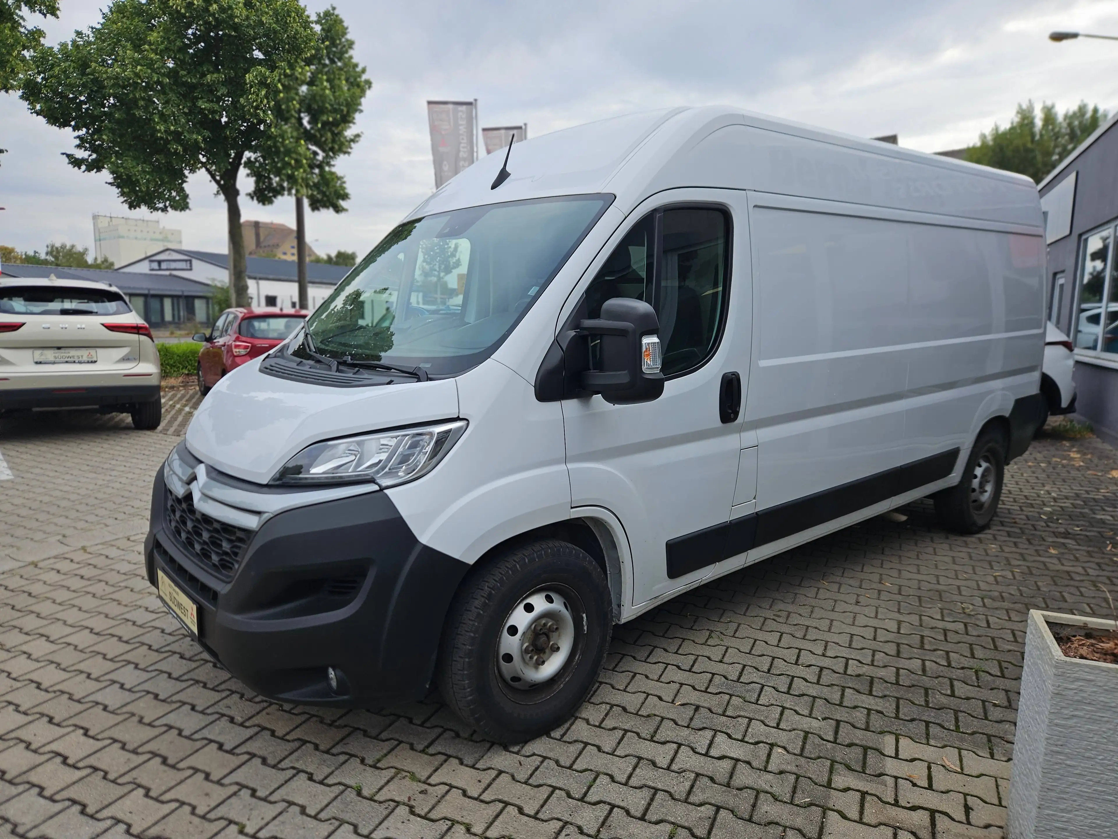 Citroen Jumper Jumper 35 BlueHDi 165 L3H2 S&S Driver — photo 3