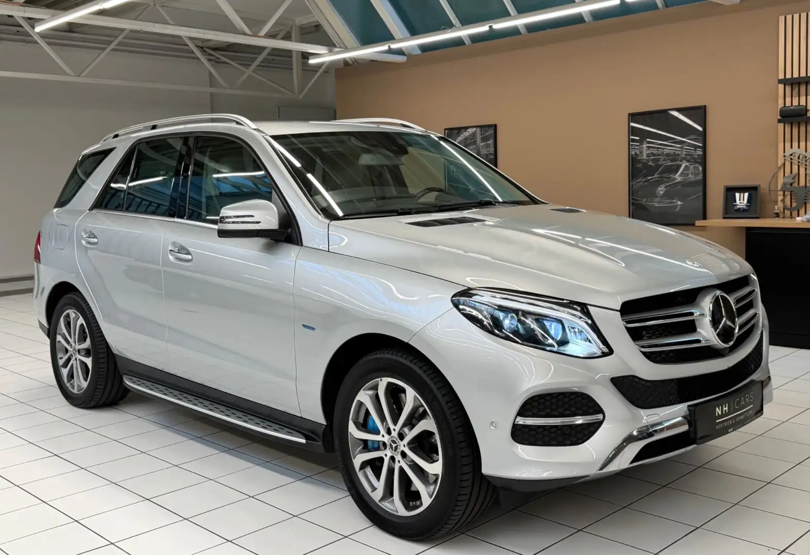 Mercedes-Benz GLE 500 PHEV  e 4Matic/exlusiv Paket/ Softcolse/Assisten Silber - 1