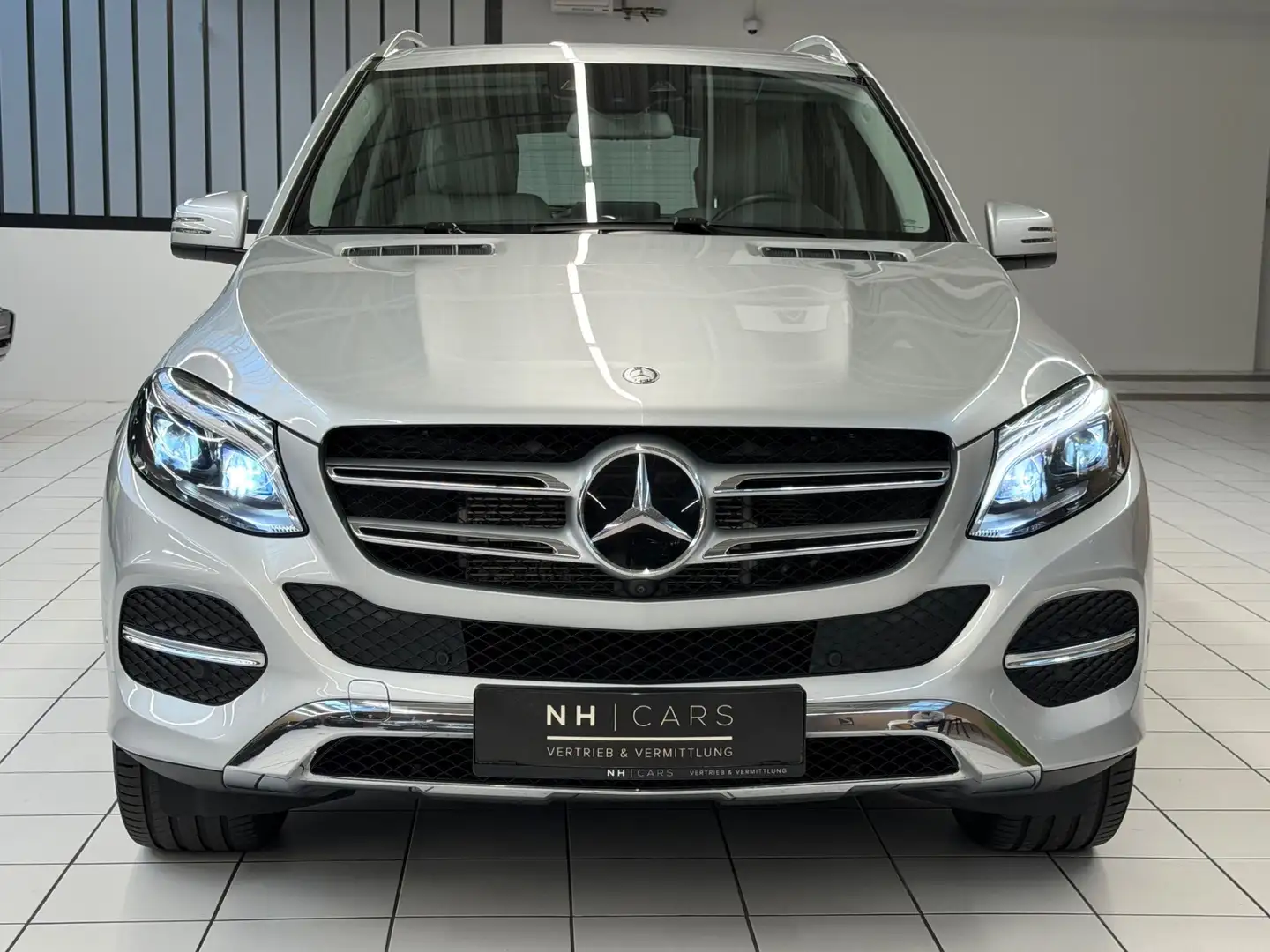 Mercedes-Benz GLE 500 PHEV  e 4Matic/exlusiv Paket/ Softcolse/Assisten Silber - 2
