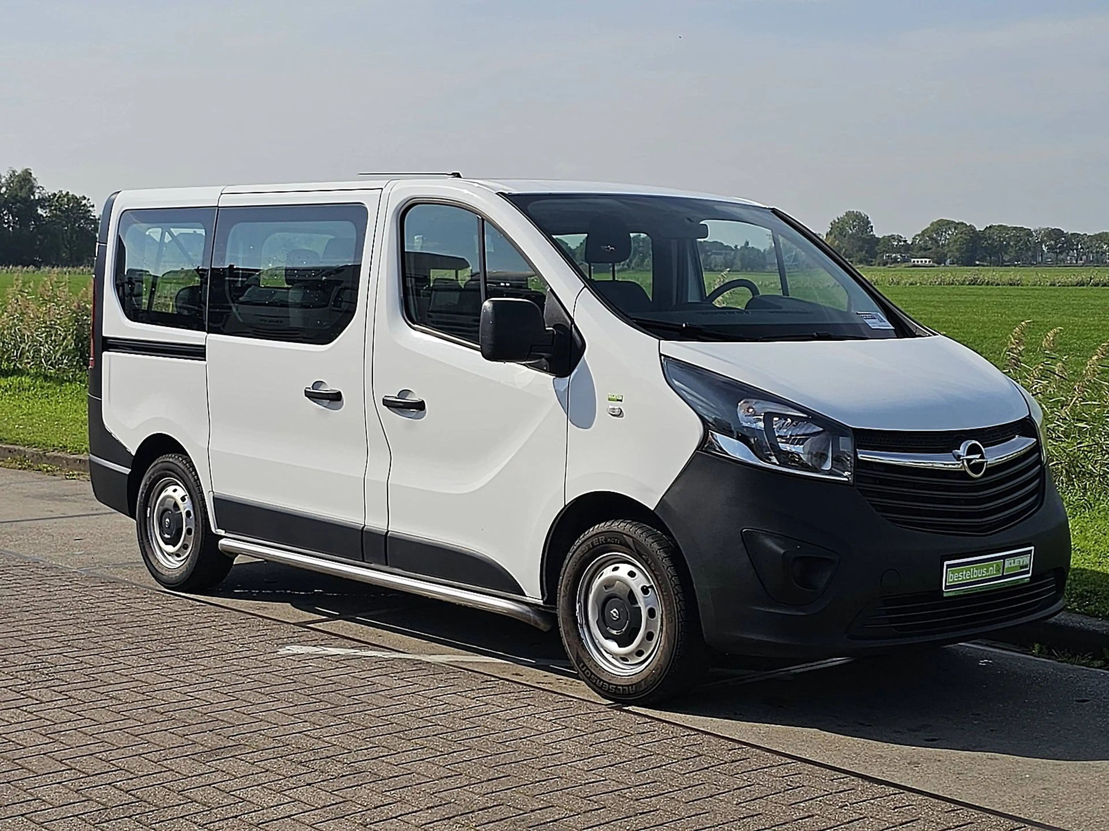 Opel Vivaro 1.6 L1 Combi 9p Airco — photo 5