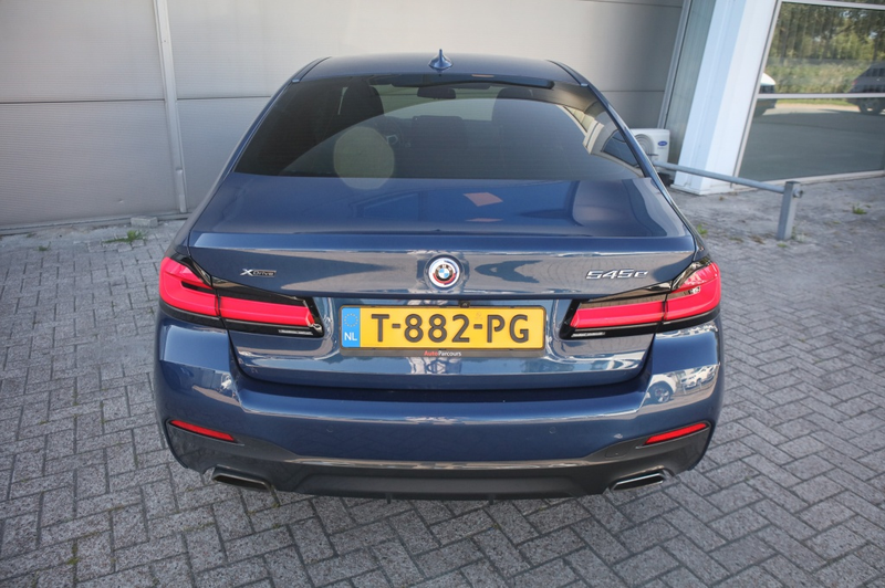 BMW 545 5-serie 545e M-Sport Sedan | BTW | — photo 31